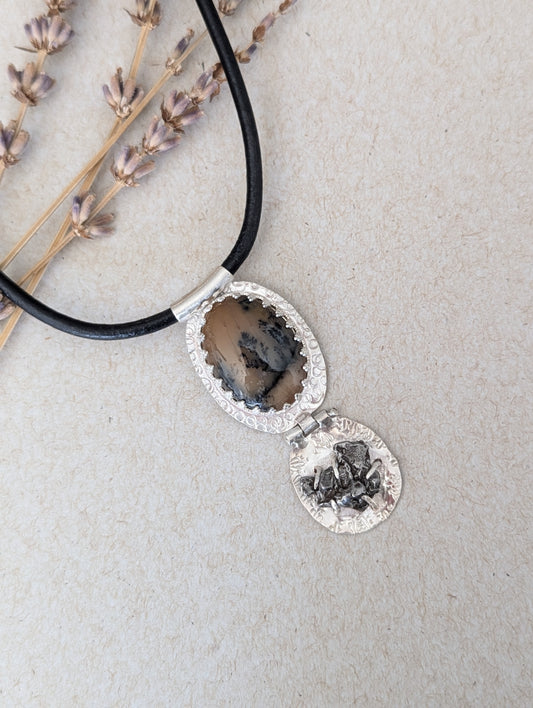 Out-of-This-World Meteorite and Dendritic Agate Kinetic Pendant Necklace