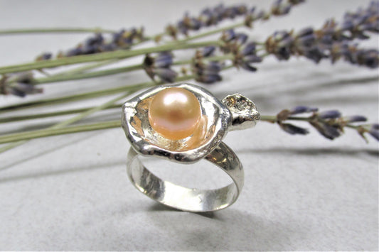 Peach Pearl in Silver Water Droplet Ring, Eco-Friendly Recycled Silver Ring, Unique Artisan Bohemian Jewelry